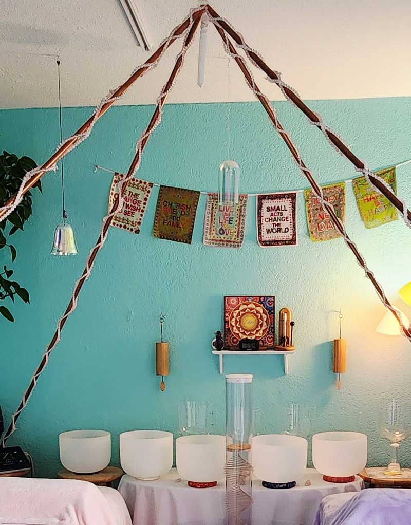 Pyramid-Sound-Bath-v Pyramid Sound Bath